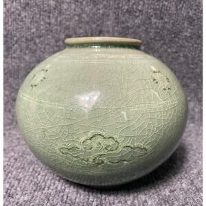 Antique/ Vintage Korean  Celadon 5”Vase Flowers Crackle Glaze Signed
